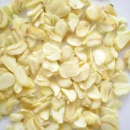 Powdered garlic slice by KangMed